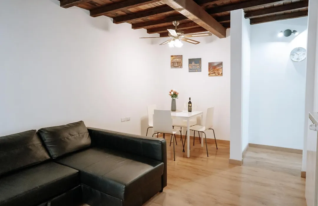 Vascellari Home, Trastevere-1
